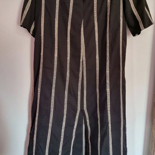 Disu caftan dress like new, black with gold thread, one size