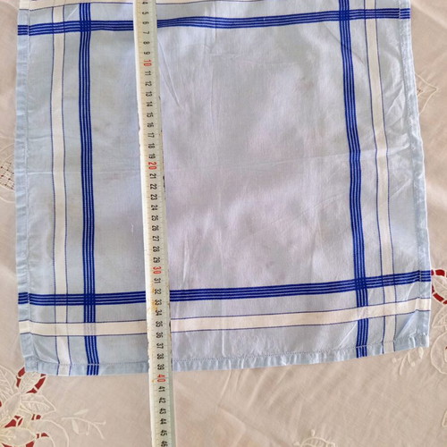 Set of 4 vintage men's cotton handkerchiefs used, assorted designs