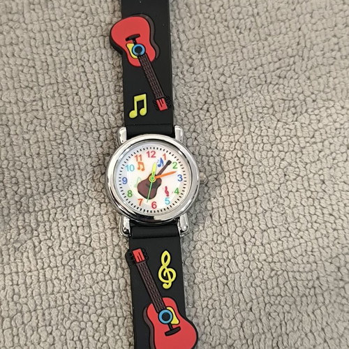 Quartz Watch with Colorful Music-Themed Dial and Silicone Strap
