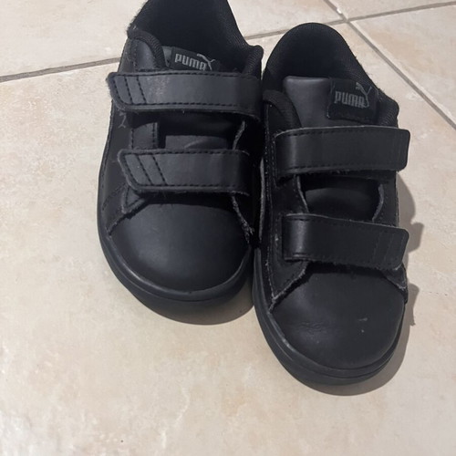 Puma kids' sneakers size 27, black