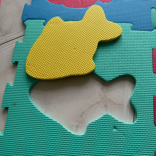 Children's floor puzzle animals used, 9 pieces