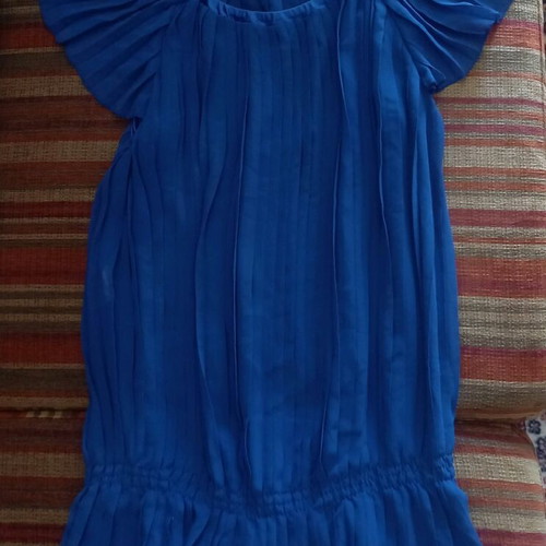 Blouse like new in royal blue color, lightweight fabric, sizes S and M