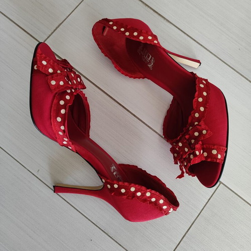 JLo Jennifer Lopez Heels like new, size 38, red and white polka dot