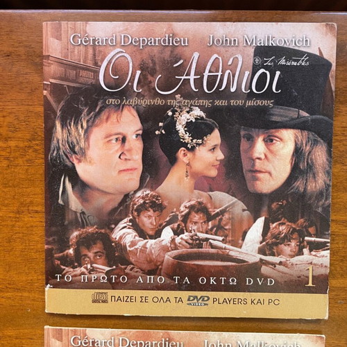 Les Miserables complete set 8 VCD used