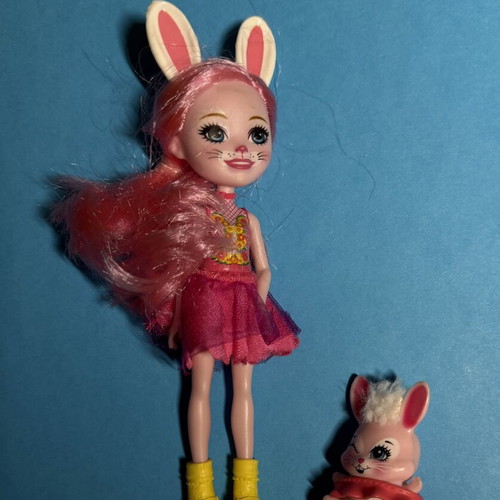 Enchantimals Bree Bunny doll with Twist pet