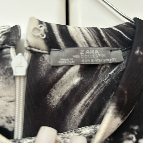 ZARA top black and white size S like new