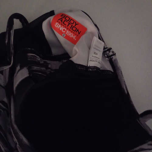 Body Action sports bra like new, medium size