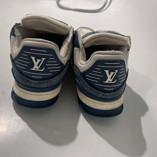 Louis Vuitton trainers used, white and blue, size 44