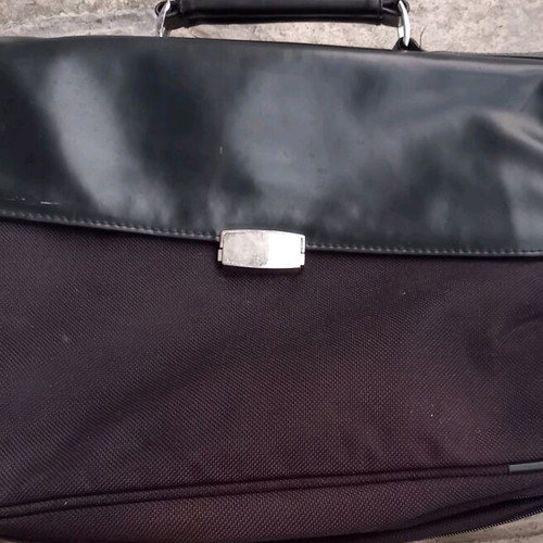Χαρτοφύλακας μεταχειρισμένος, μαύρος