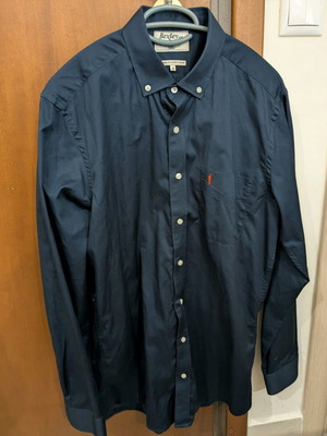 Bexley Blue Navy Medium Shirt like new, 100% cotton