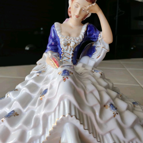 Royal Dux porcelain figure of woman reading book, new