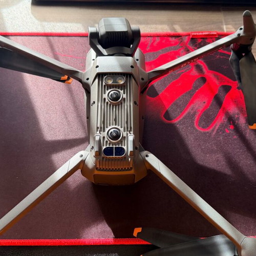 DJI Mavic 3 Classic with controller and carrying case like new