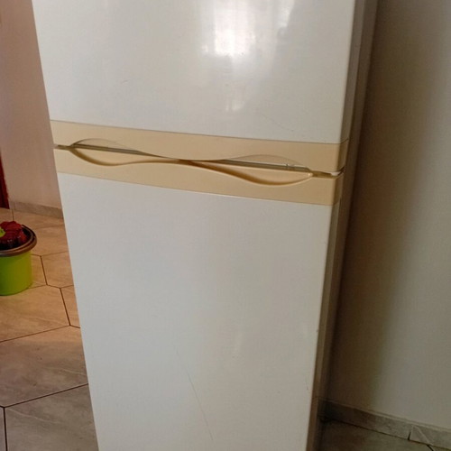 Refrigerator like new, very good condition