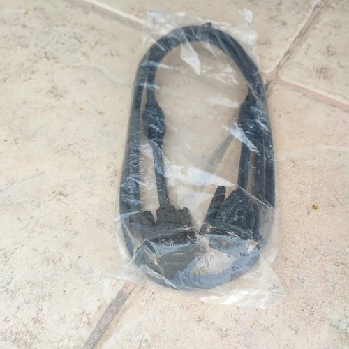 VGA Cable (D-Sub 15-pin) 1.5m new