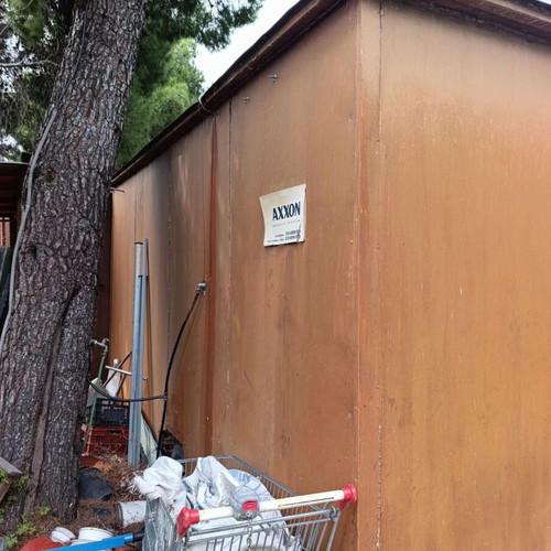 Trailer Cantina Fully Equipped With Coffee Machine And Security System