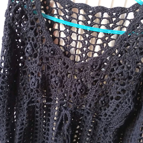 Sexy knitted black blouse like new with hematite beads