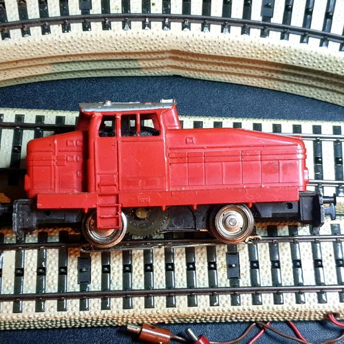 Marklin Primex 2000 3079 train with complete tracks and power supply used, functional