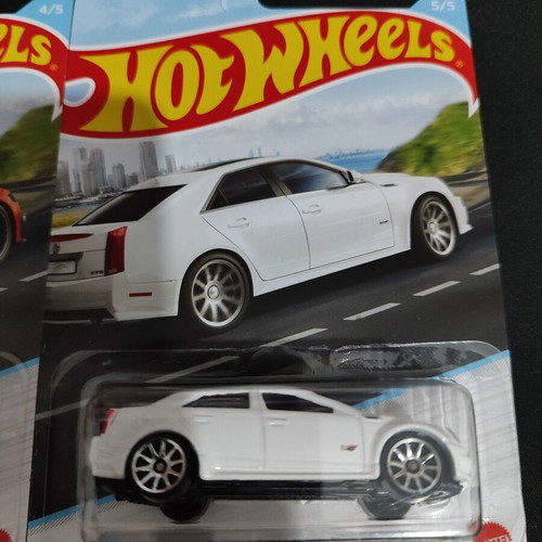 Hot Wheels Luxury Sedans Series 2022 complete set new