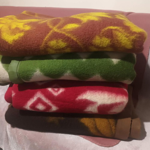 Set of 4 authentic wool blankets 1960s like new, full wool double size