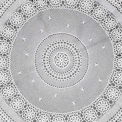 Crochet doilies set of 3 white like new
