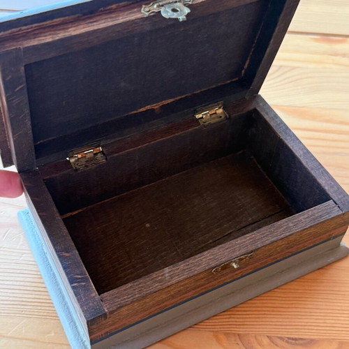 Wooden painted jewelry box "Tanagraia" used