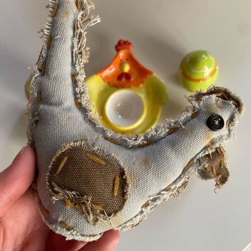 Easter decorations like new with ceramic hen and eggs