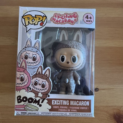 Pop Exciting Macaron vinyl figure