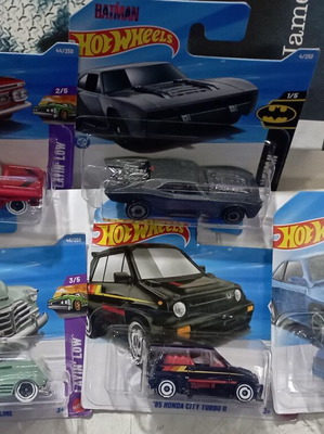 Αυτοκινητάκια Hot Wheels πακέτο 5 τεμ καινούργια