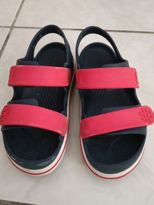 Crocs sandals like new, size 34, blue and red