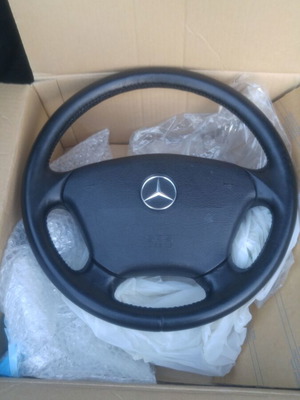 Mercedes-Benz leather steering wheel used with airbag