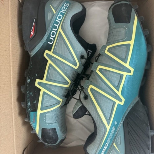 Salomon Speedcross 4W hiking shoe like new, waterproof, size 38