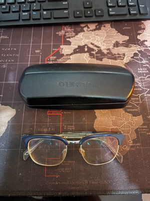 Diesel eyeglasses like new, gray and blue