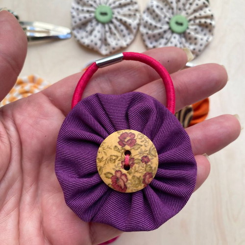 Hair ties and clips with large cotton flowers, pack of 10, new