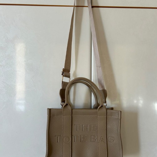 Beige crossbody bag like new