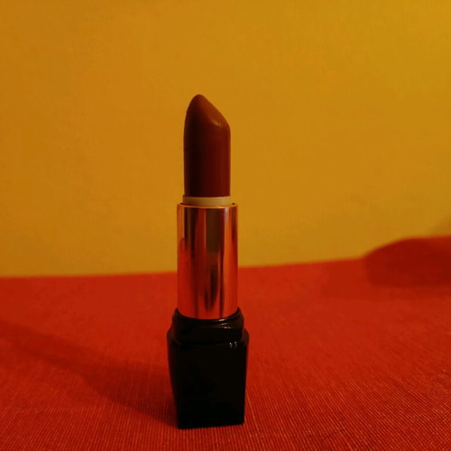 Golden Rose Satin Lipstick 23 used