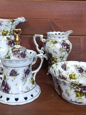Vintage porcelain set with purple flowers, new, 4 pieces