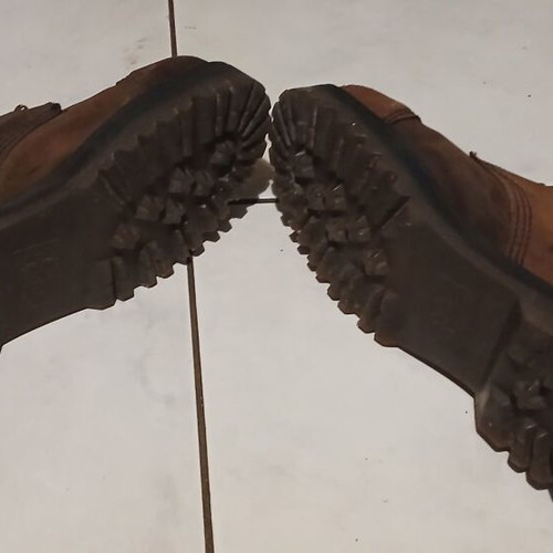 Dr Martens Made in England 10 Eye Steel Toe brown boots like new size 42