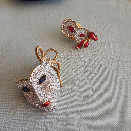 Swarovski Mask Pin Brooch with Clear Crystals, new