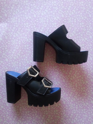 Black platform sandals size 36
