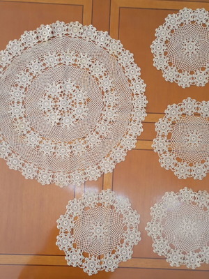 Table linens set like new