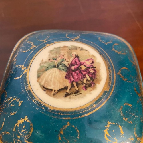 Italian porcelain jewelry box vintage Falconara like new