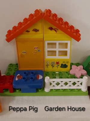 Peppa Pig Garden House building blocks like new
