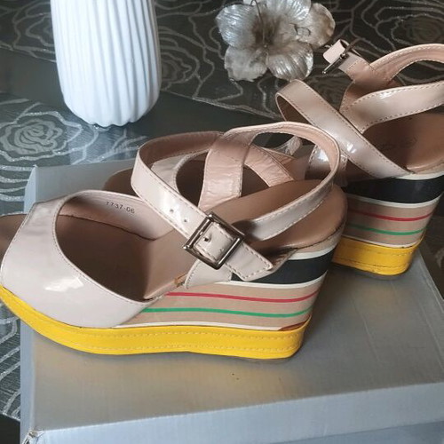 Platform shoes used with 12cm heel, size 38, beige multicolor
