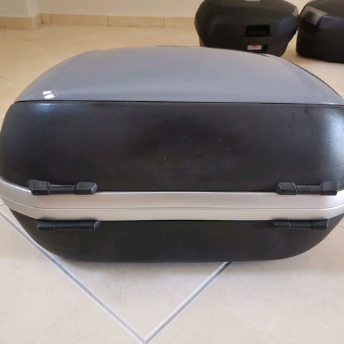 Givi 46L Monokey top case like new
