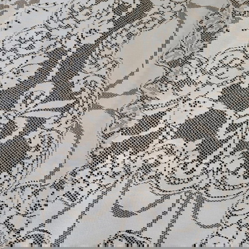 Κουβέρτα λεπτή μπεζ καινούργια, διαστάσεις 2,30×1,85μ.