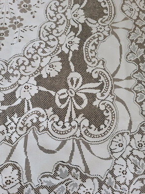 Κουβέρτα λεπτή μπεζ καινούργια, διαστάσεις 2,30×1,85μ.