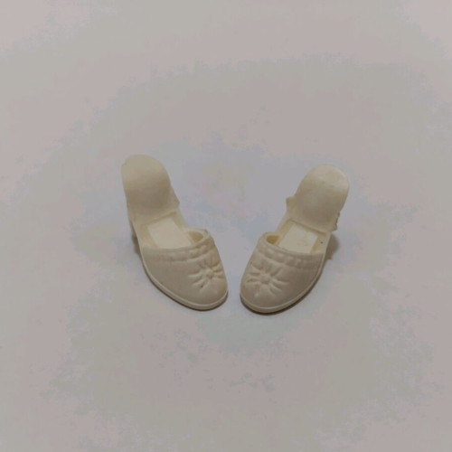 White carved Bibibo El Greco doll shoes used, 1980s