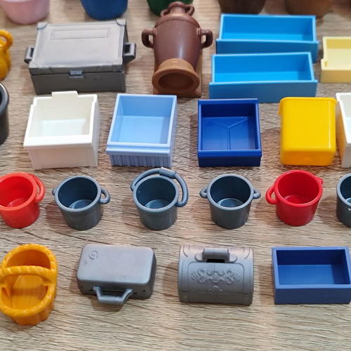 Playmobil baskets, buckets and chests set used