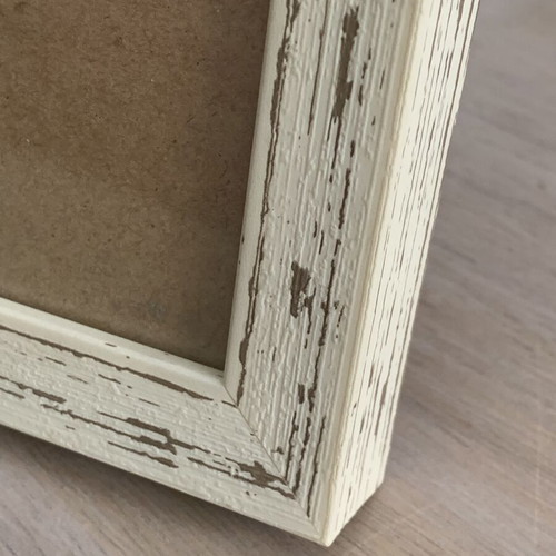 Wooden photo frame new, size 17.5x12.5 cm