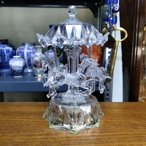 Musical Table Carousel like new with battery and on/off switch